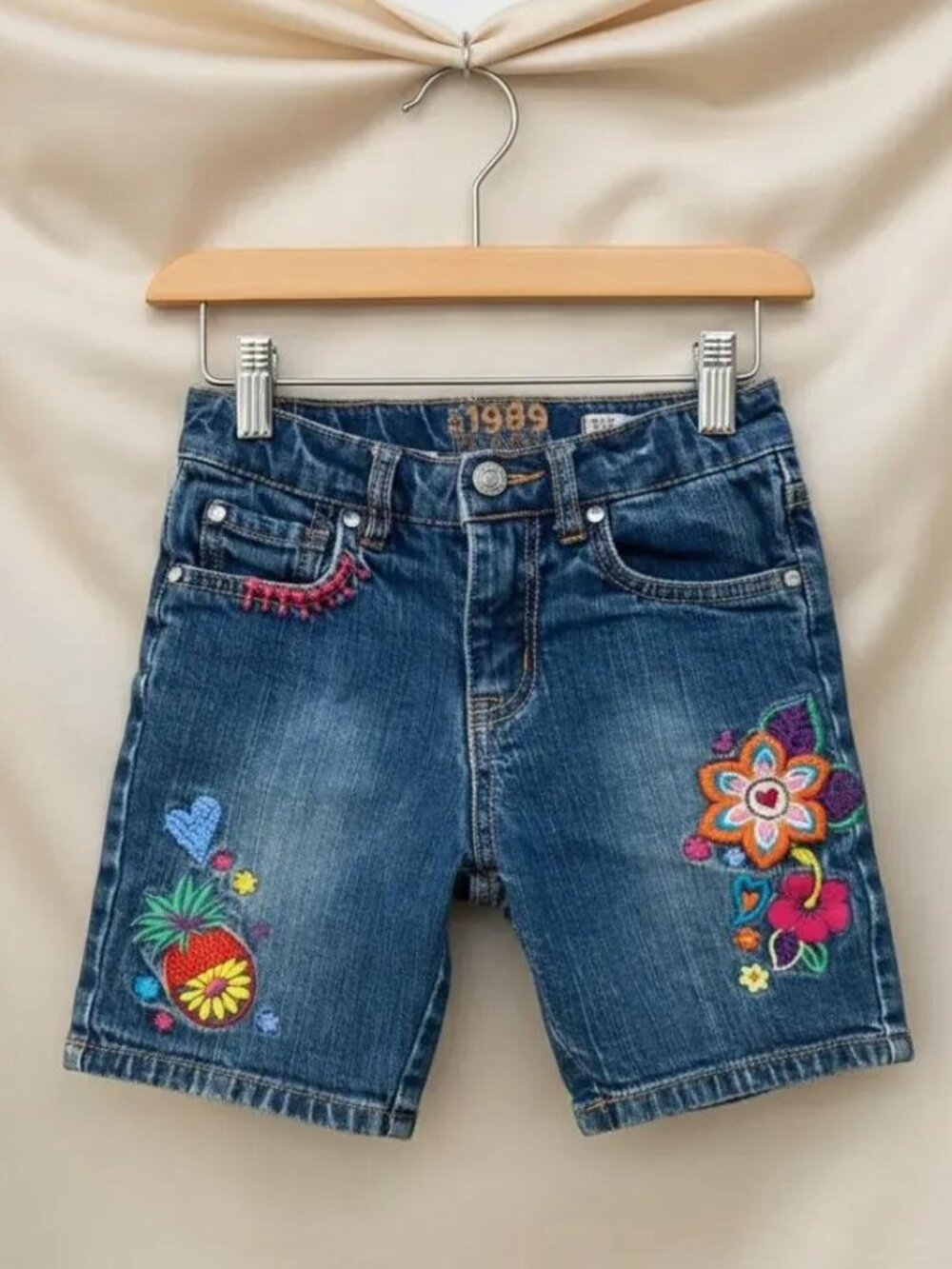 1989 Place Embroidered Pineapple Floral Denim Jean Shorts size 3 Toddler